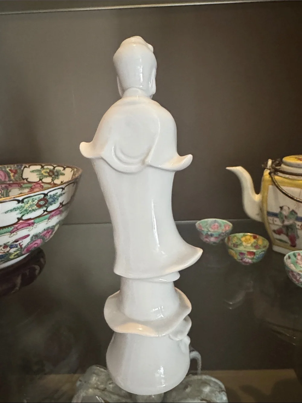 White Porcelain Asian Figurine Set - Trio - Picture 5 of 7